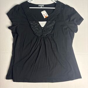 Essential Women's 1X Shirt Black White Layered Crochet Detail New Tags Cotton